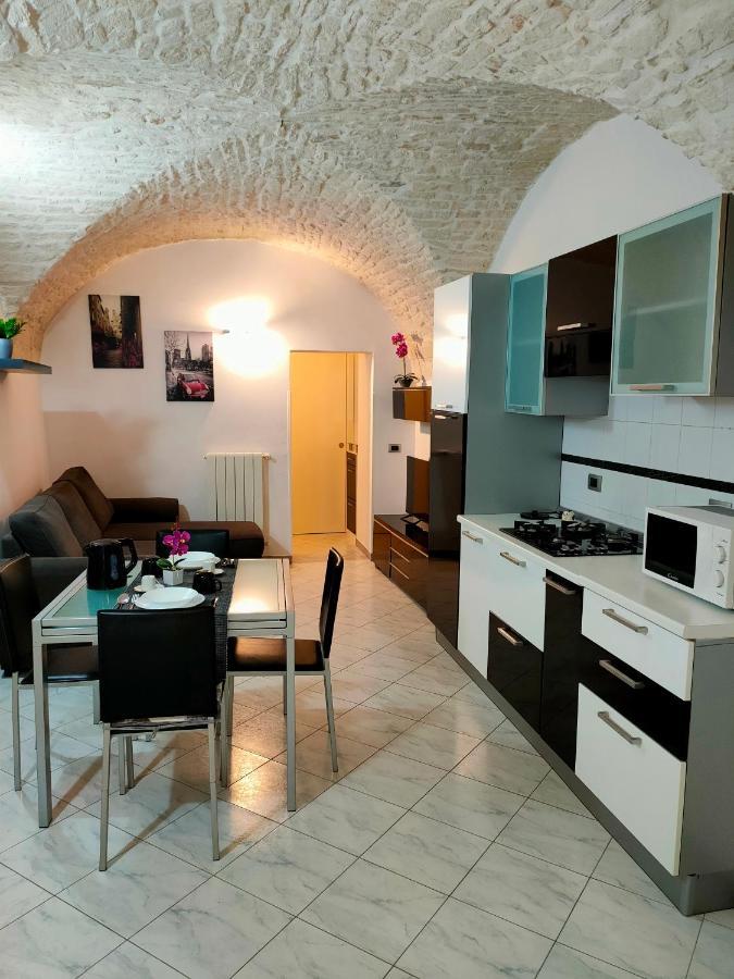 דירות מרטינה פרנקה Stone House מראה חיצוני תמונה